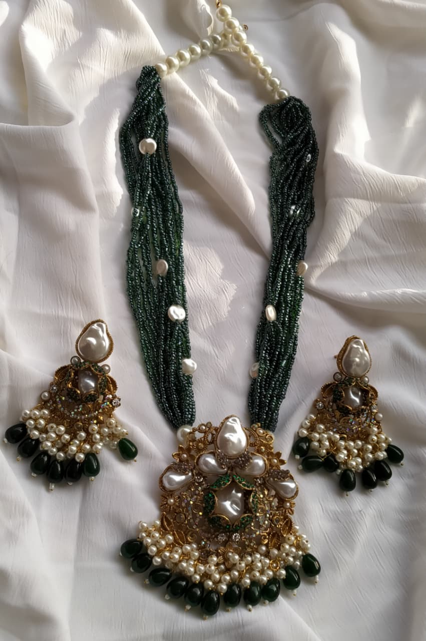 Classic Looking Designer Set FZDS-0010 - Image 3